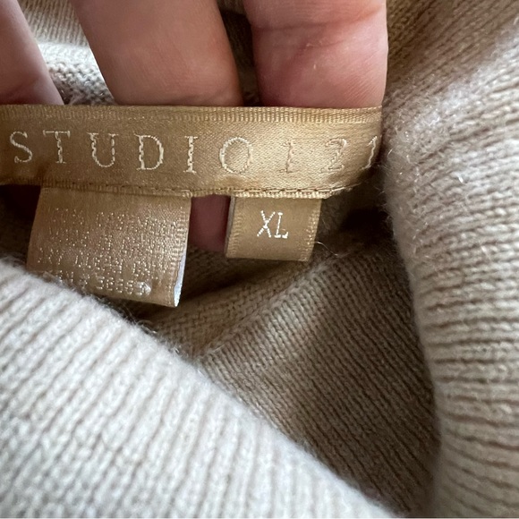 Studio 121 100% Cashmere Turtleneck Sweater Beige Nordstrom Women's size XL - Picture 4 of 7